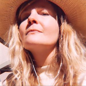 Your Posher, Christie